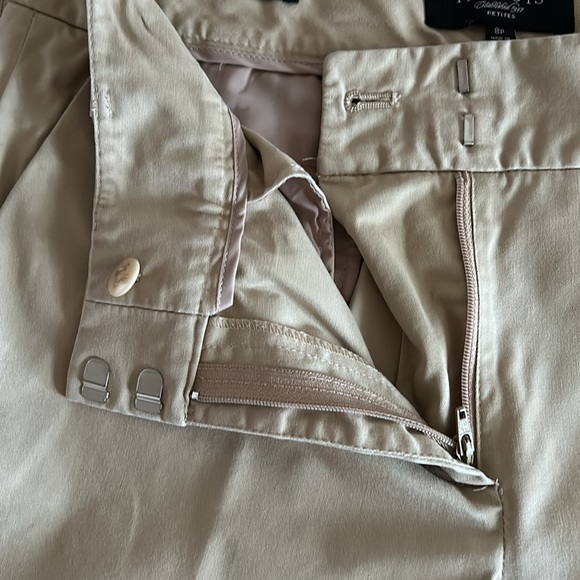 Talbots Heritage tan / khaki flat front dress pants. 8 petite. - Picture 5 of 8